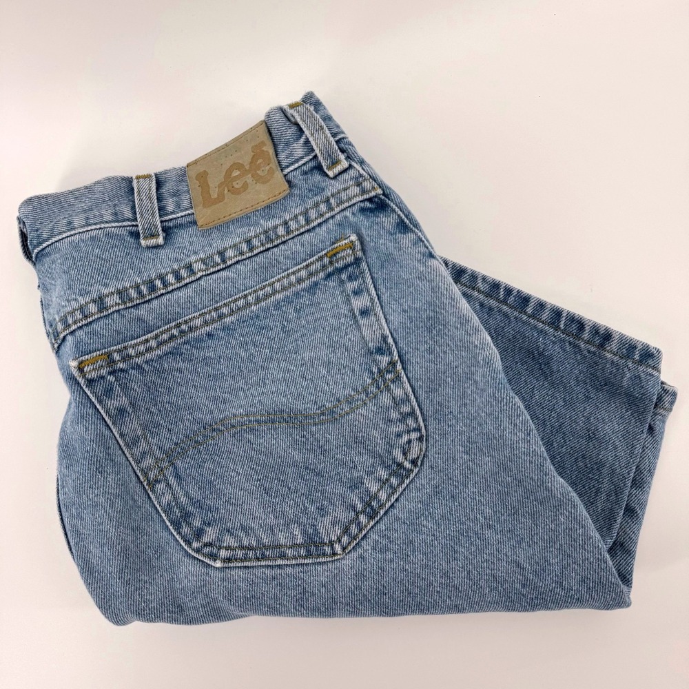 Vintage Lee Denim Shorts Jorts Mens 34 Light Wash Blue Riveted Relaxed Fit
